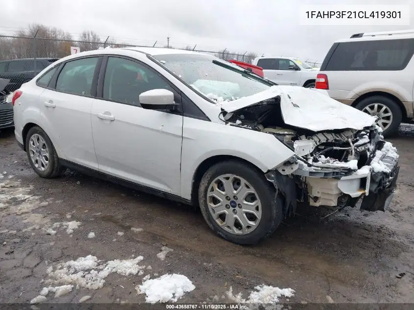 1FAHP3F21CL419301 2012 Ford Focus Se