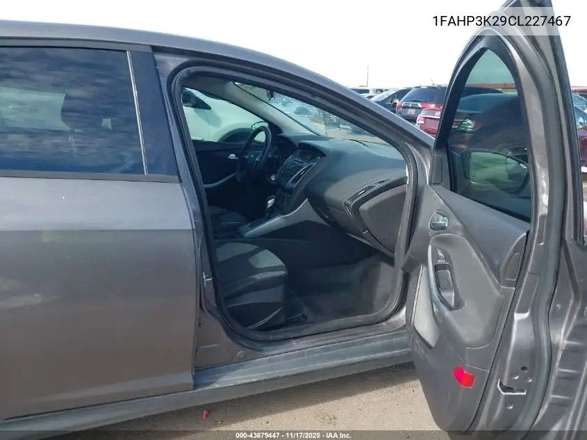 1FAHP3K29CL227467 2012 Ford Focus Se