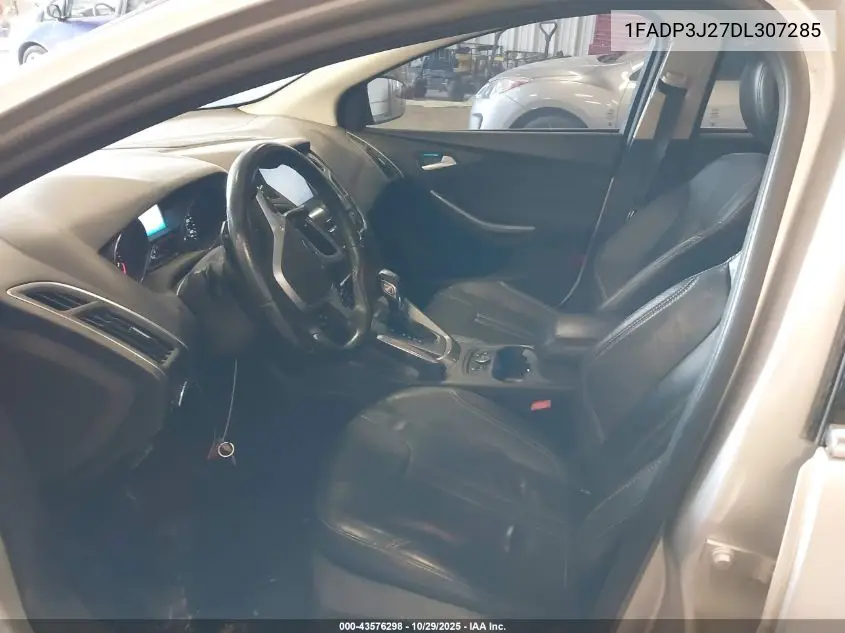 1FADP3J27DL307285 2013 Ford Focus Titanium