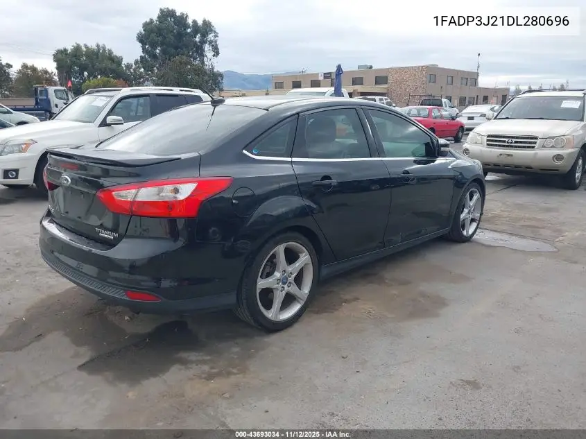 1FADP3J21DL280696 2013 Ford Focus Titanium