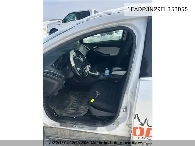 1FADP3N29EL358055 2014 Ford Focus Titanium
