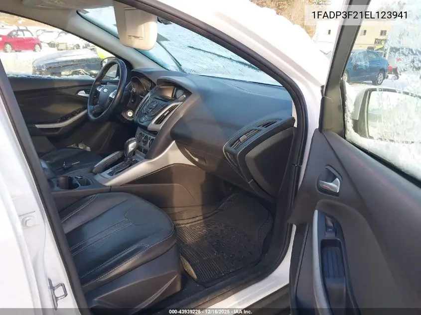 1FADP3F21EL123941 2014 Ford Focus Se