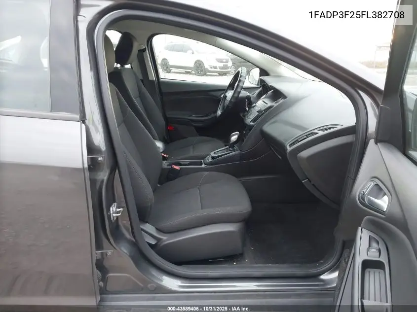 1FADP3F25FL382708 2015 Ford Focus Se