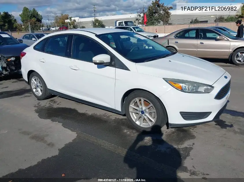 1FADP3F21FL206982 2015 Ford Focus Se