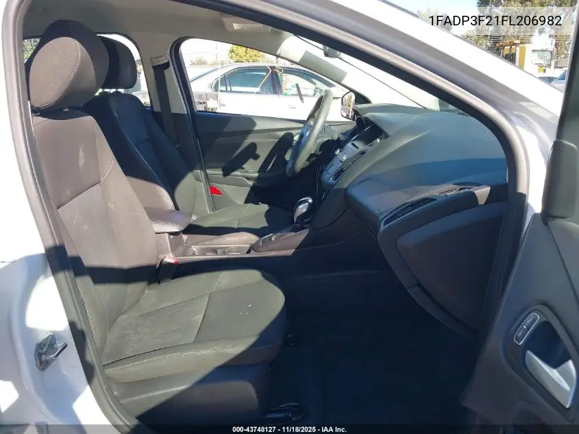 1FADP3F21FL206982 2015 Ford Focus Se