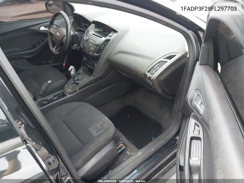 1FADP3F28FL297703 2015 Ford Focus Se