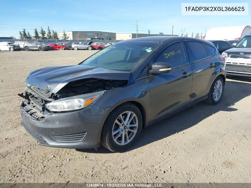 1FADP3K2XGL366625 2016 Ford Focus Se