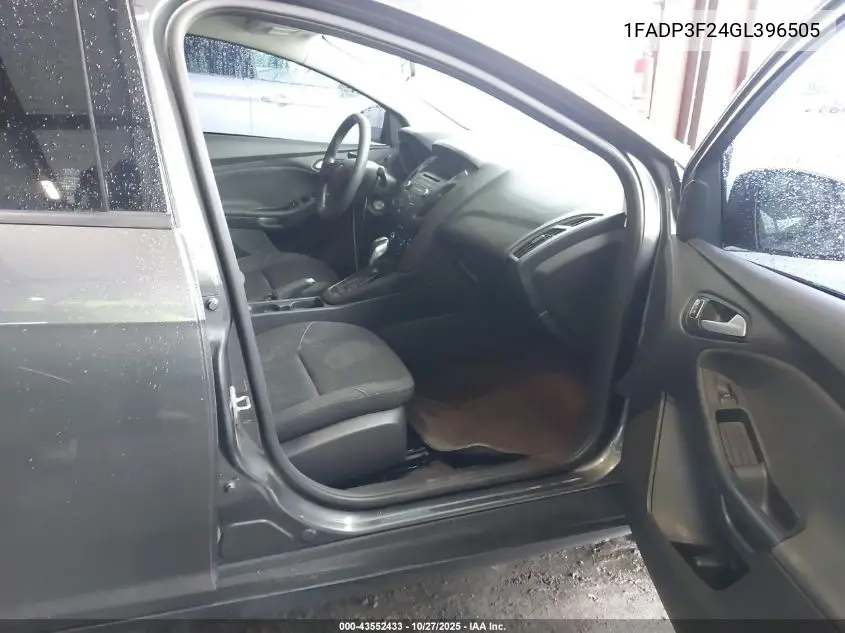 1FADP3F24GL396505 2016 Ford Focus Se