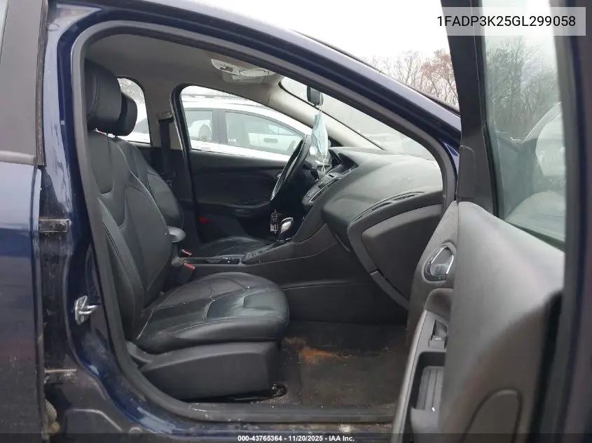1FADP3K25GL299058 2016 Ford Focus Se