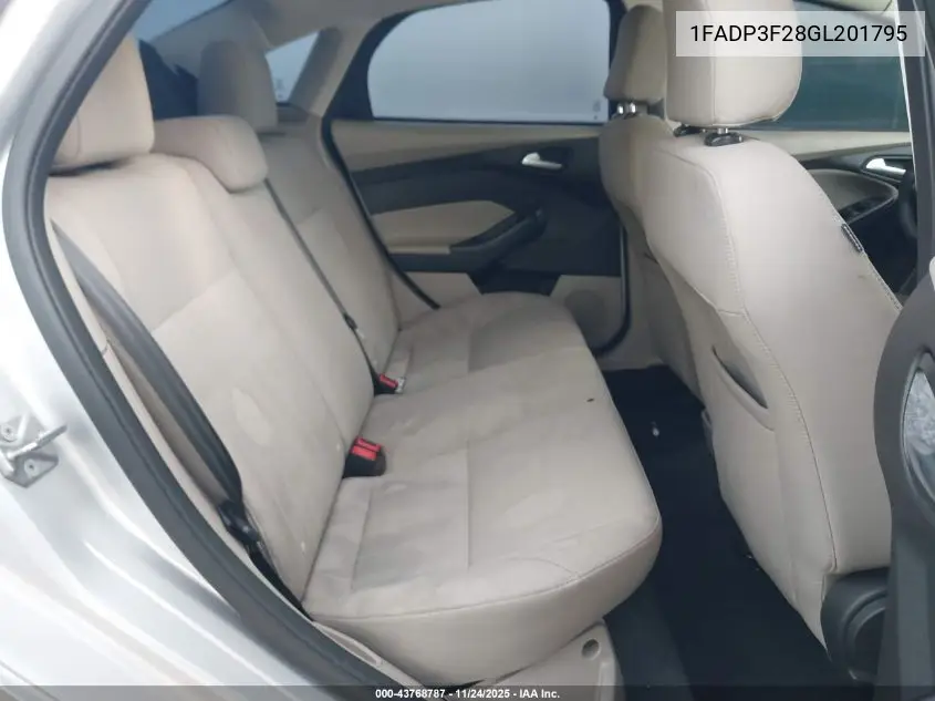 1FADP3F28GL201795 2016 Ford Focus Se