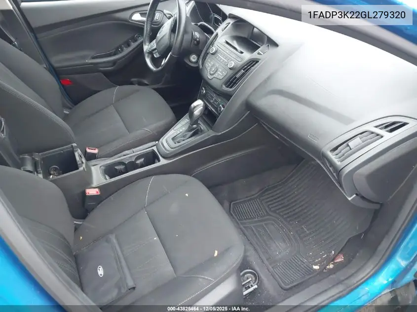 1FADP3K22GL279320 2016 Ford Focus Se