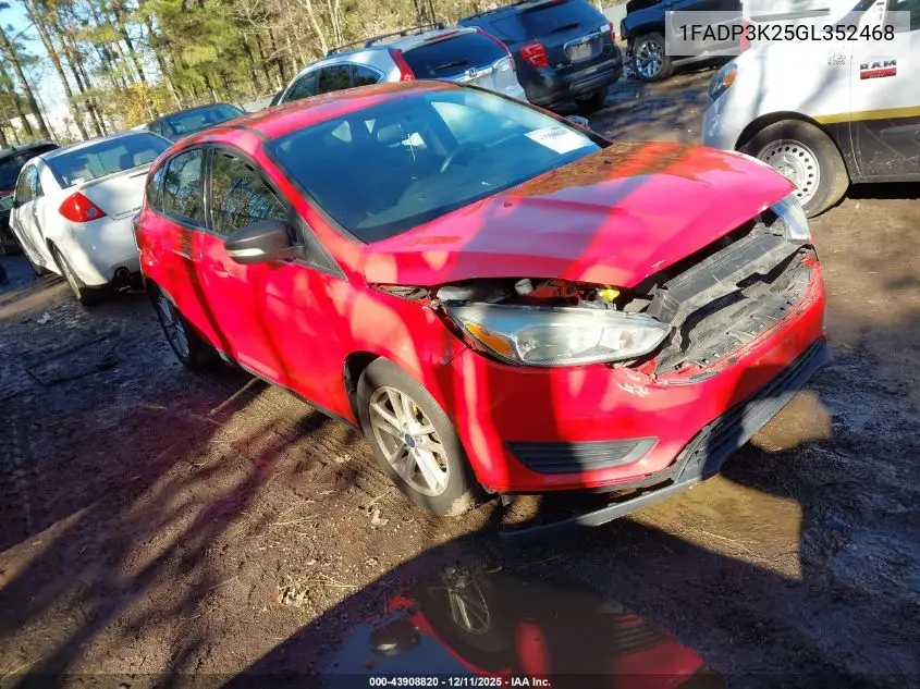 1FADP3K25GL352468 2016 Ford Focus Se