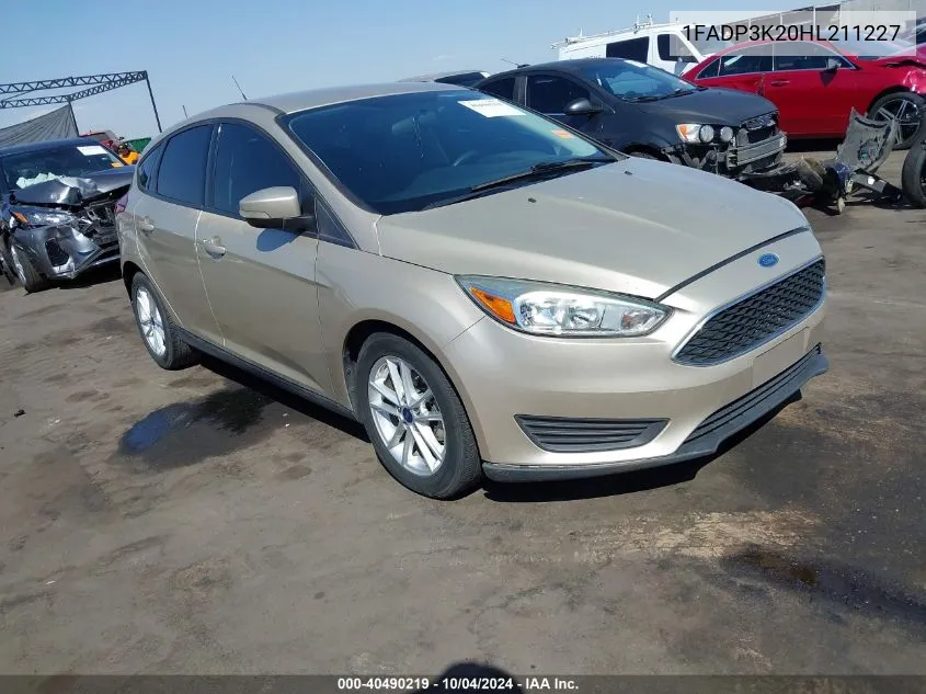 1FADP3K20HL211227 2017 Ford Focus Se