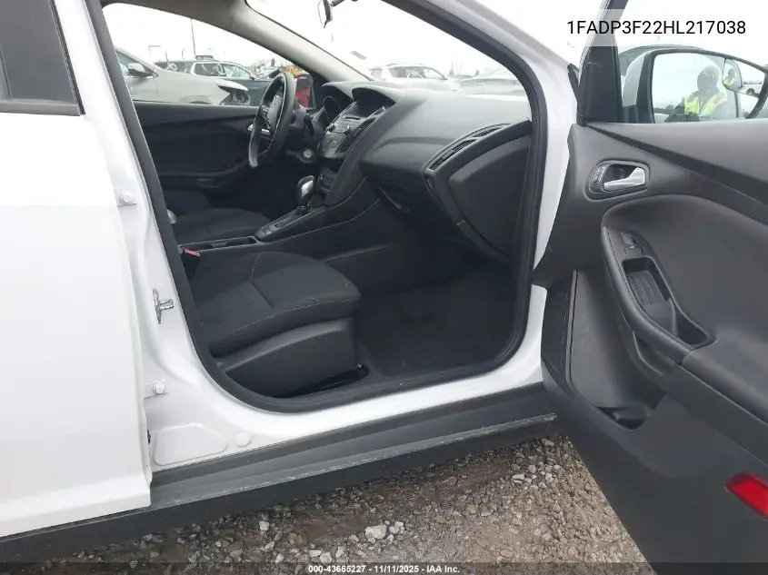 1FADP3F22HL217038 2017 Ford Focus Se