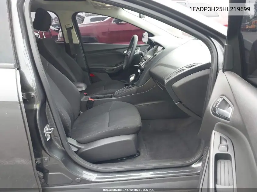 1FADP3H25HL219699 2017 Ford Focus Sel