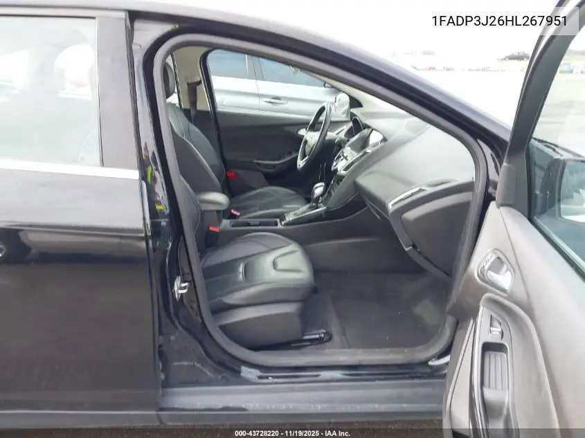1FADP3J26HL267951 2017 Ford Focus Titanium