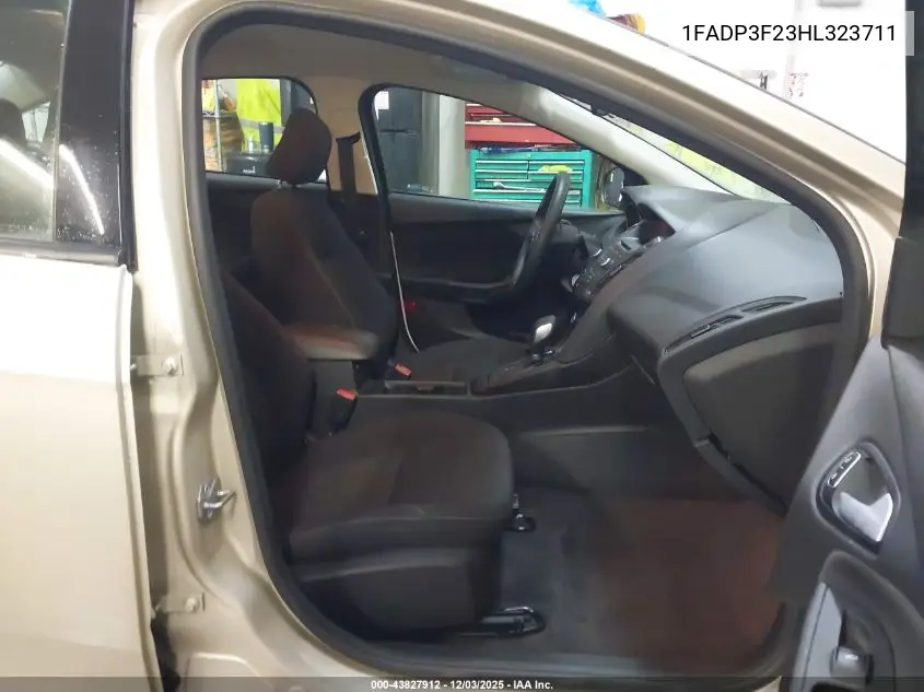 1FADP3F23HL323711 2017 Ford Focus Se
