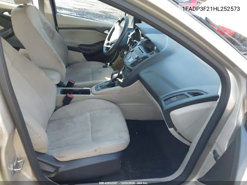 1FADP3F21HL252573 2017 Ford Focus Se