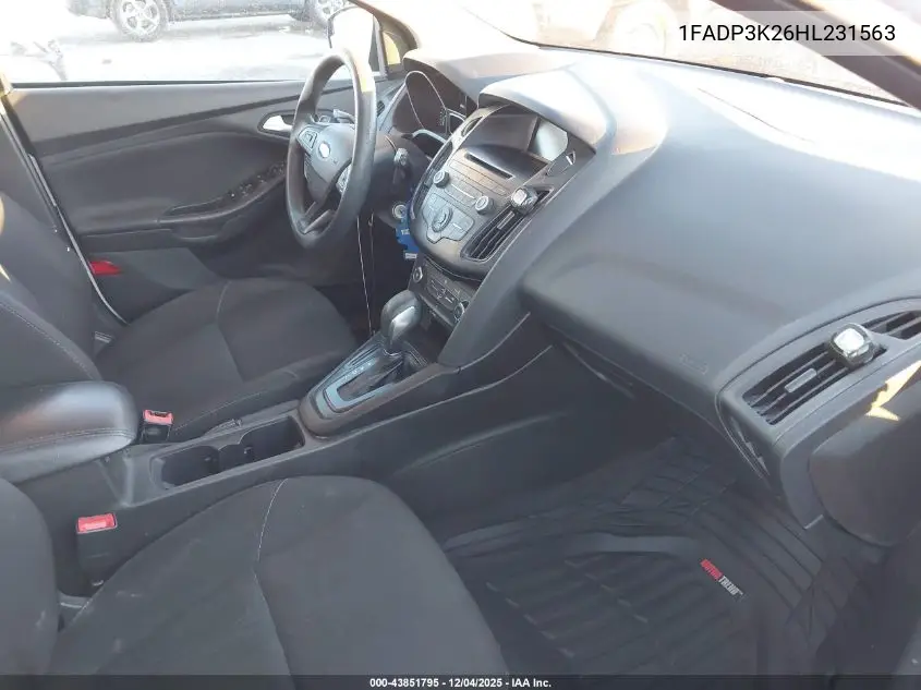 1FADP3K26HL231563 2017 Ford Focus Se