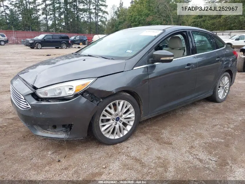 1FADP3J24JL252967 2018 Ford Focus Titanium