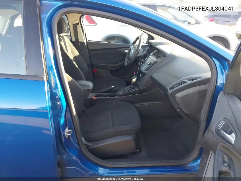 1FADP3FEXJL304041 2018 Ford Focus Se
