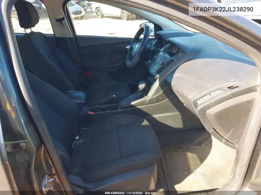 1FADP3K22JL238290 2018 Ford Focus Se