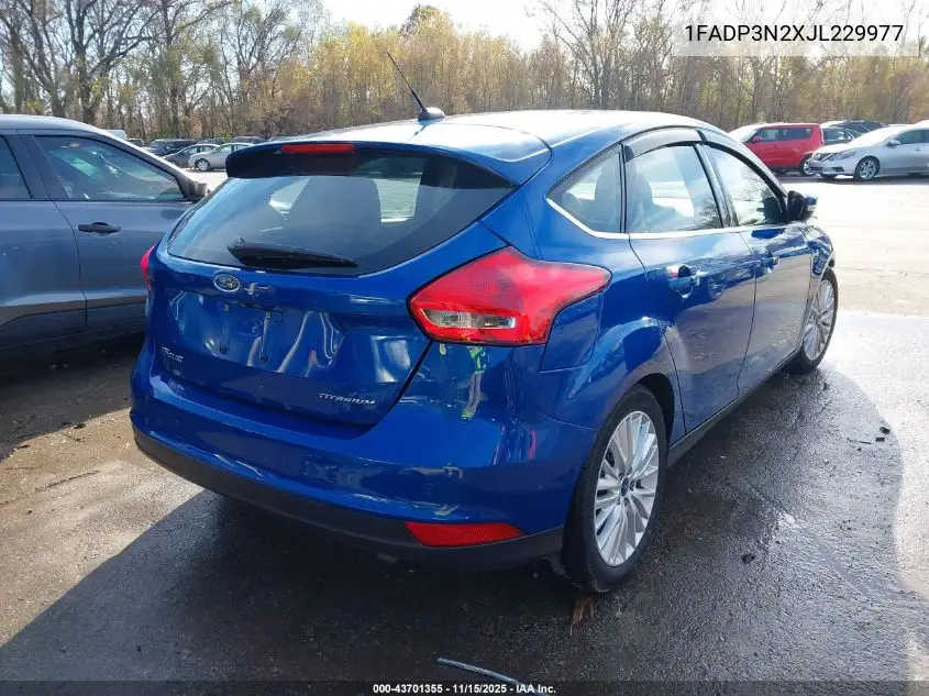 1FADP3N2XJL229977 2018 Ford Focus Titanium