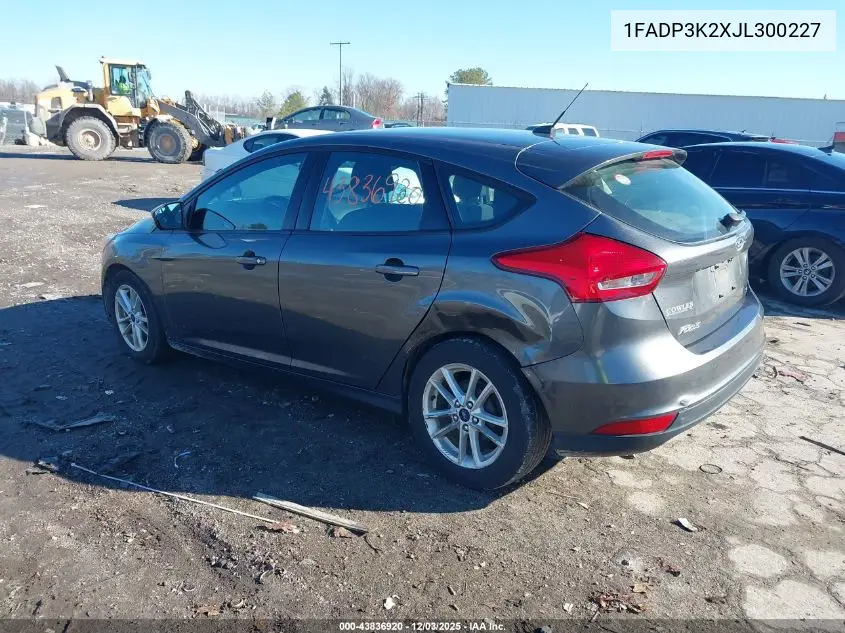 1FADP3K2XJL300227 2018 Ford Focus Se