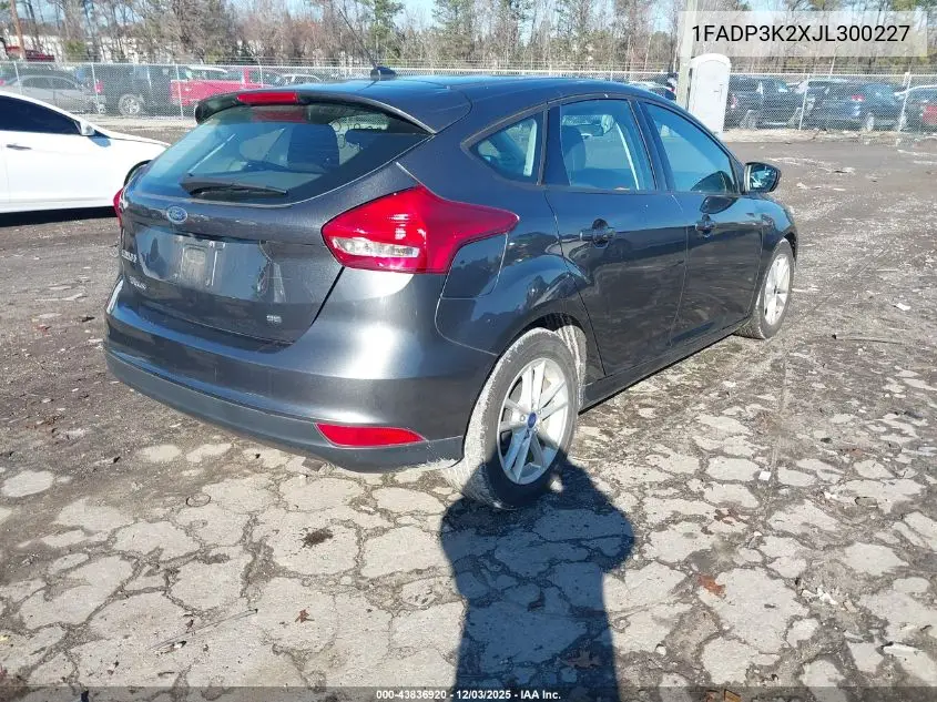 1FADP3K2XJL300227 2018 Ford Focus Se
