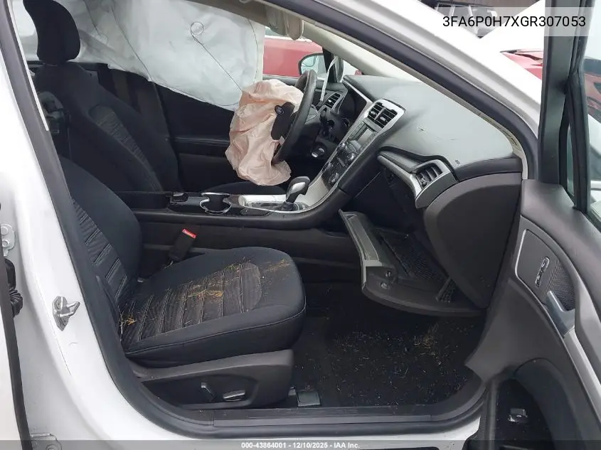 3FA6P0H7XGR307053 2016 Ford Fusion Se