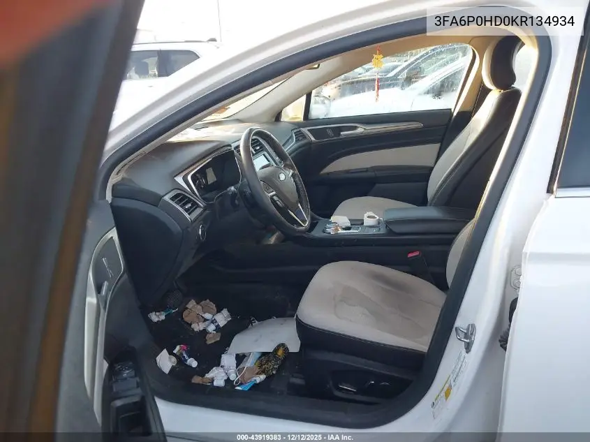 3FA6P0HD0KR134934 2019 Ford Fusion Se