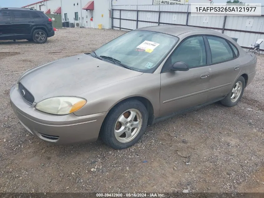 2005 Ford Taurus Se VIN: 1FAFP53265A121977 Lot: 39432900