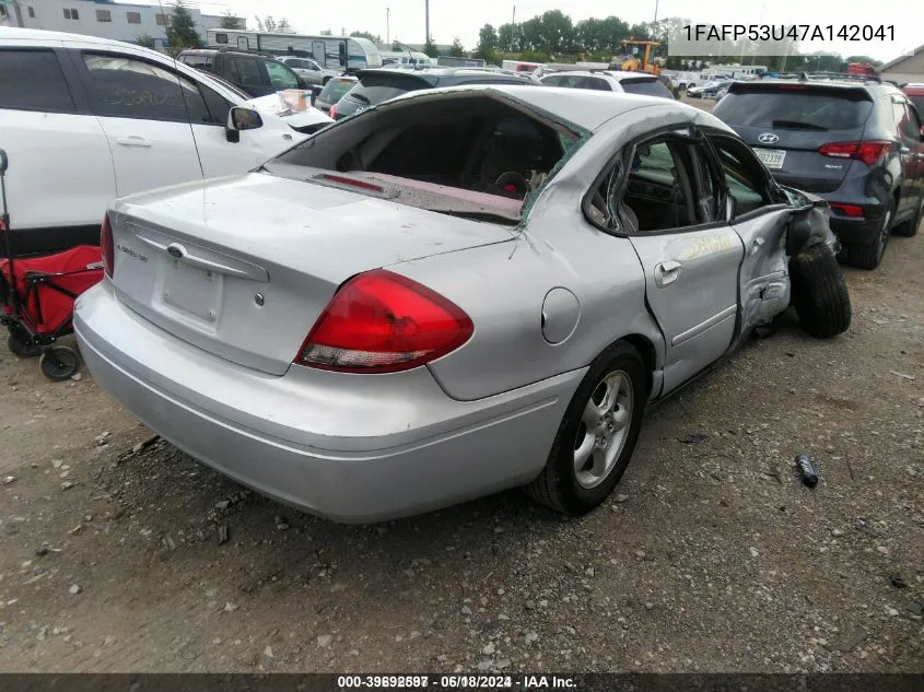 2007 Ford Taurus Se VIN: 1FAFP53U47A142041 Lot: 39692597