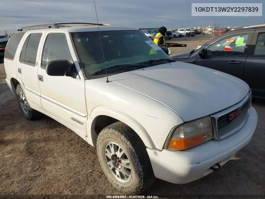 2000 GMC Jimmy Sle VIN: 1GKDT13W2Y2297839 Lot: 44082963