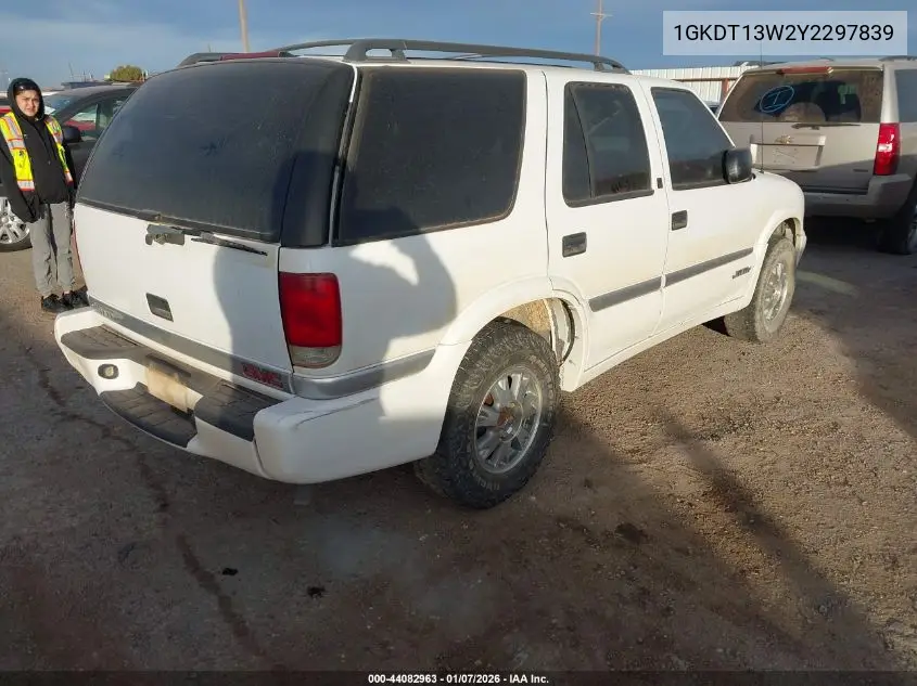 2000 GMC Jimmy Sle VIN: 1GKDT13W2Y2297839 Lot: 44082963