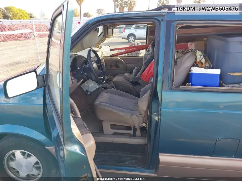 1GKDM19W2WB505476 1998 GMC Safari Sle