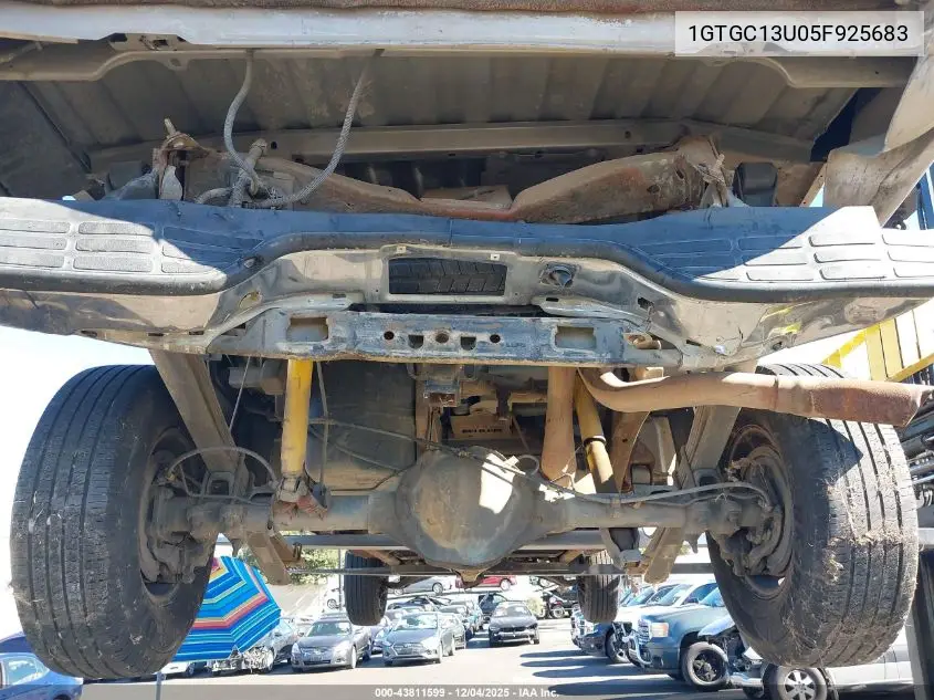 1GTGC13U05F925683 2005 GMC Sierra 1500Hd Sle