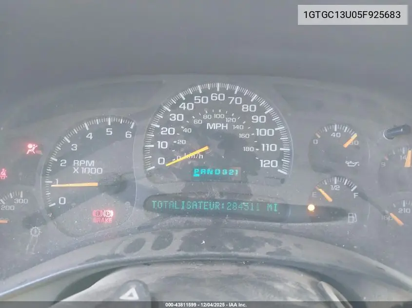 1GTGC13U05F925683 2005 GMC Sierra 1500Hd Sle