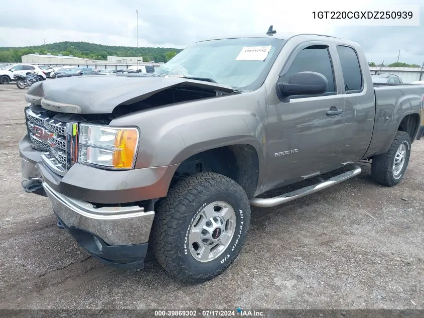 1GT220CGXDZ250939 2013 GMC Sierra 2500Hd Sle