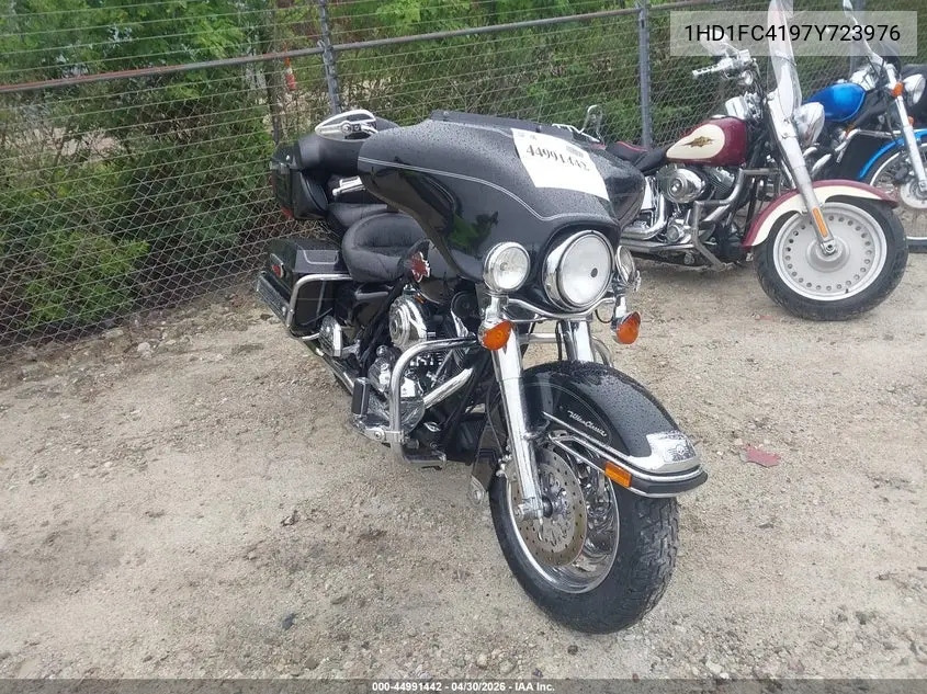 2007 Harley-Davidson Flhtcui VIN: 1HD1FC4197Y723976 Lot: 44991442