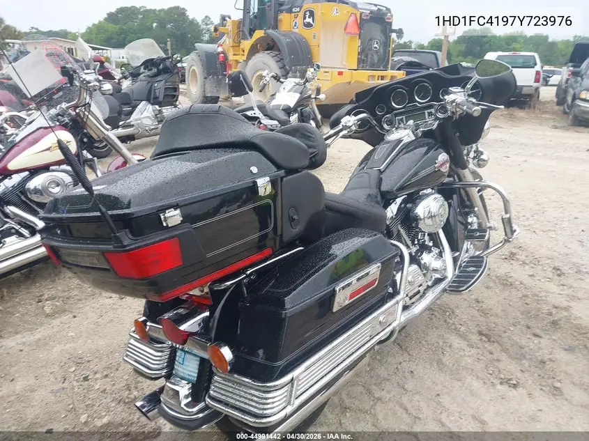 2007 Harley-Davidson Flhtcui VIN: 1HD1FC4197Y723976 Lot: 44991442