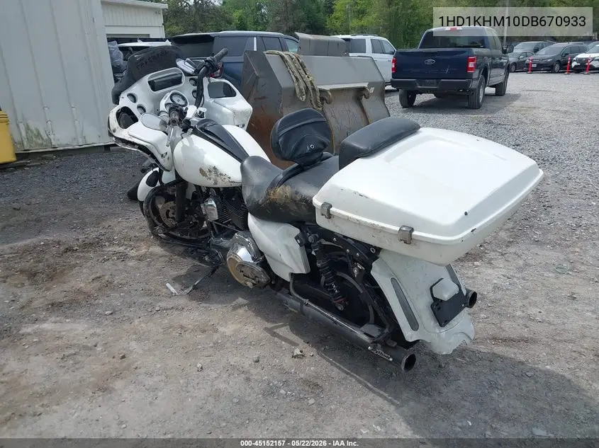 2013 Harley-Davidson Fltrx Road Glide Custom VIN: 1HD1KHM10DB670933 Lot: 45152157