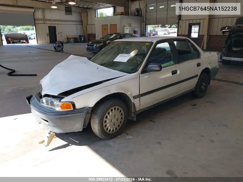 1992 Honda Accord Dx VIN: 1HGCB7645NA152238 Lot: 39933412