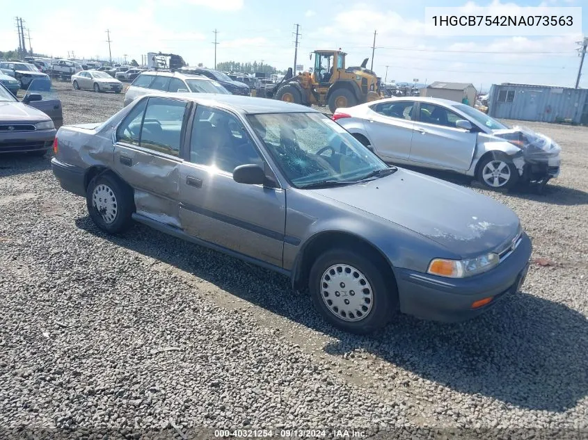 1HGCB7542NA073563 1992 Honda Accord Dx