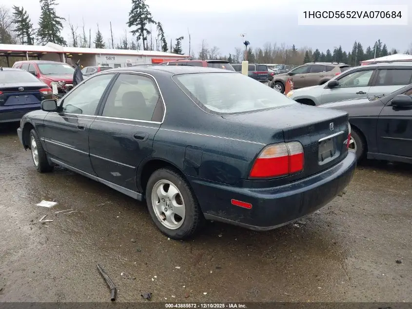 1HGCD5652VA070684 1997 Honda Accord Ex