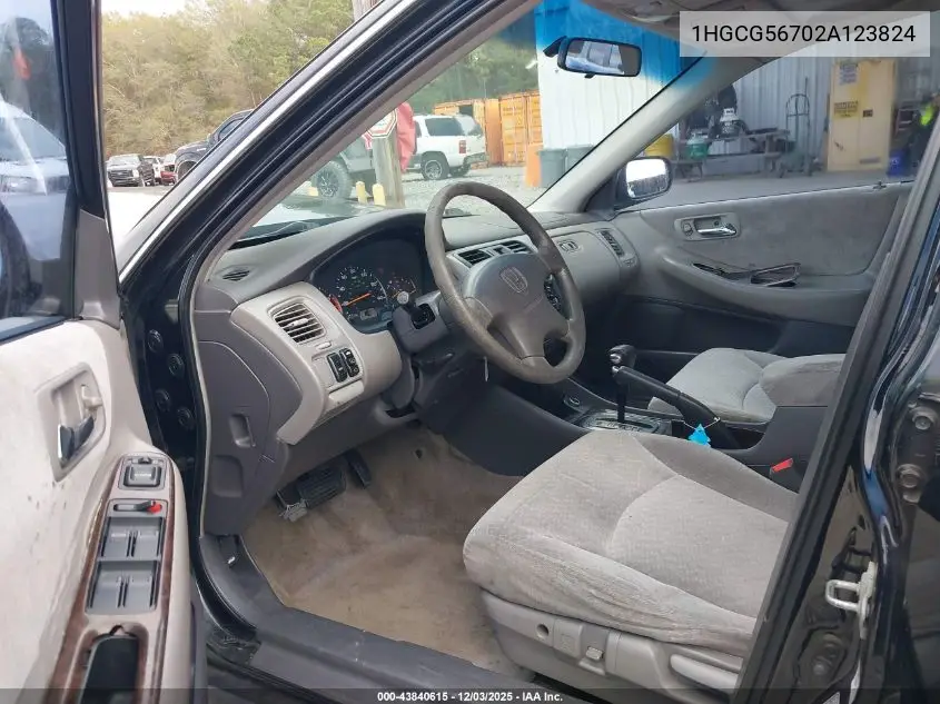 1HGCG56702A123824 2002 Honda Accord 2.3 Se