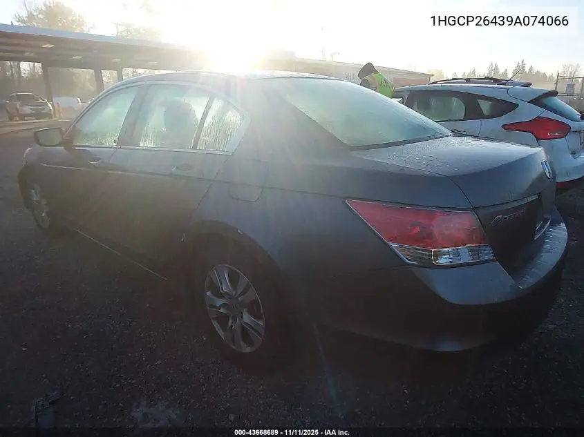 1HGCP26439A074066 2009 Honda Accord 2.4 Lx-P