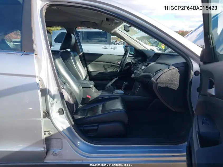 1HGCP2F64BA015423 2011 Honda Accord 2.4 Se