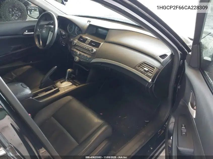 1HGCP2F66CA228309 2012 Honda Accord 2.4 Se