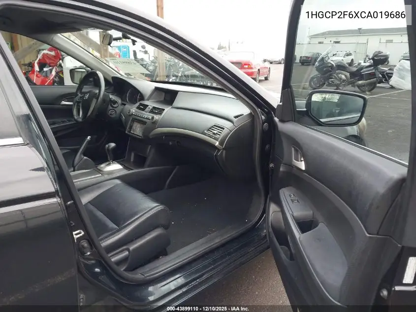 1HGCP2F6XCA019686 2012 Honda Accord 2.4 Se